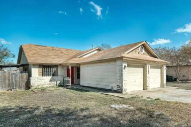 Main picture of 1914B Gracy Farms Ln