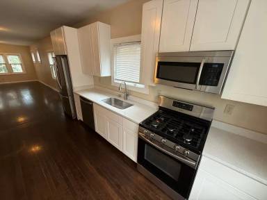 Main picture of 1209-09B E Kane Pl