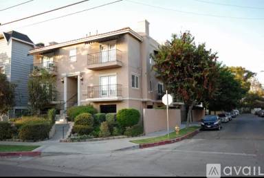 Main picture of 10833 Camarillo St