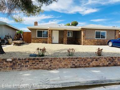 Main picture of 1405 W Willow Ave