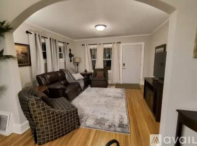 Main picture of 607 7th Ave SE