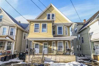 Main picture of 83 Thomas St