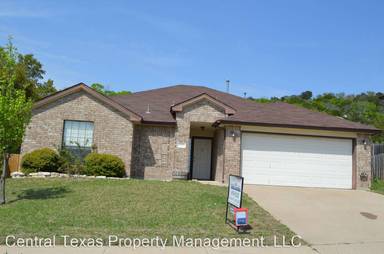 Main picture of 305 Dillon Dr