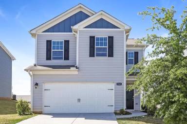 Main picture of 3343 Clawing Hawk Way