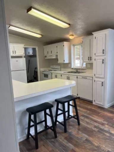 Main picture of 107 Ivy Ave
