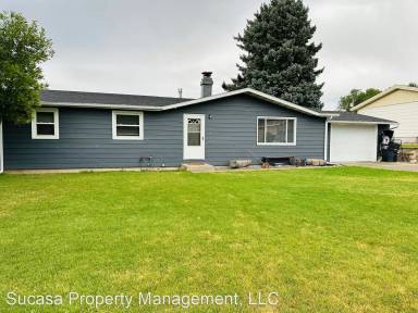 Main picture of 739 Shamrock Ln