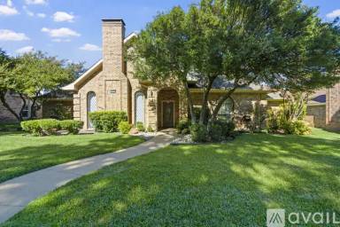 Main picture of 3913 Davis Cir