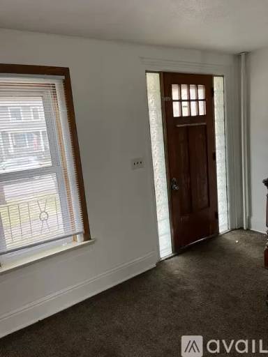 Main picture of 411 Smith St