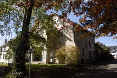 Main picture of 611 N Washington St