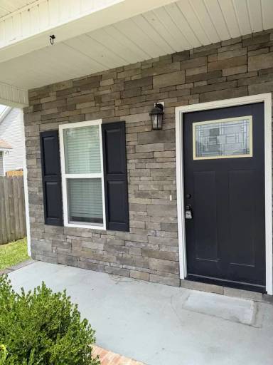 Main picture of 302 E Franck St