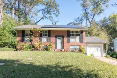 Main picture of 923 Hawthorne St