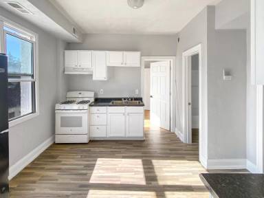 Main picture of 812 Butterworth St SW