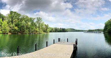 Main picture of 1301 Harts Ridge Dr