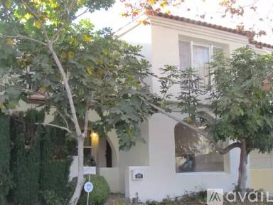 Main picture of 8642 Gregory Way