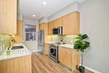 Main picture of 3088 State St
