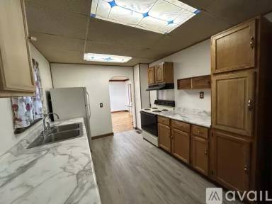 Main picture of 922 S Spring St