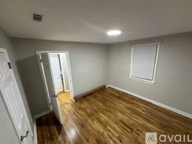 Main picture of 1303 Perry Ave