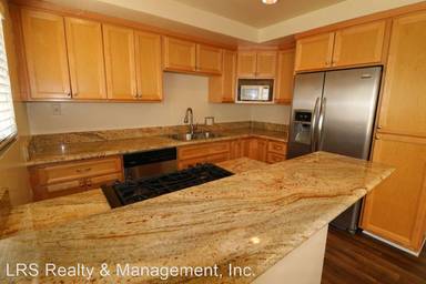 Main picture of 1225 Washington Ave