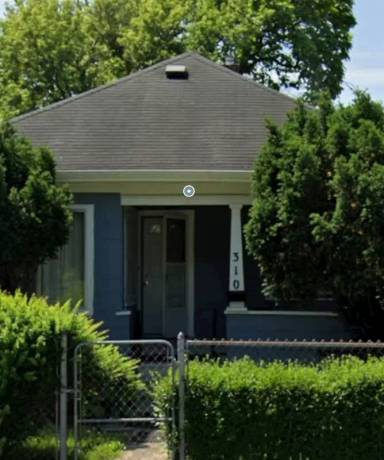 Main picture of 310 E Moore St