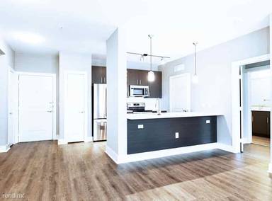 Main picture of 1625 E Riverside Dr