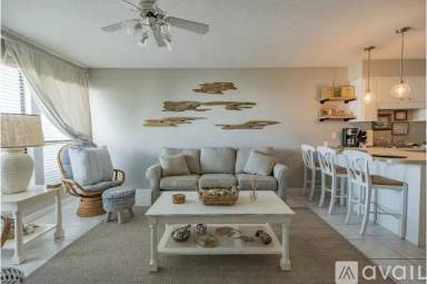 Main picture of 17670 Front Beach Rd