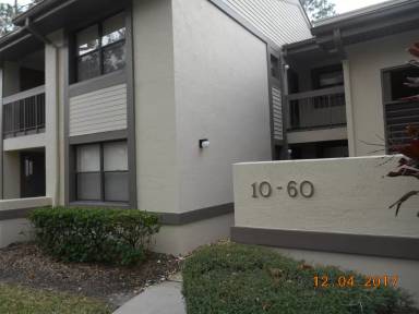 Main picture of 20 Woodlake Pl