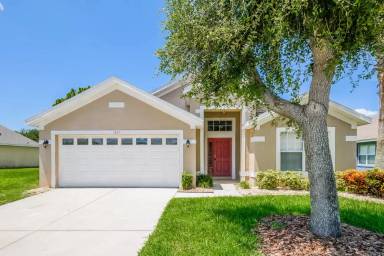 Main picture of 1320 Creekview Ct
