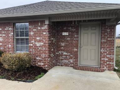Main picture of 407 Middle Rd
