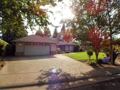 Main picture of 1943 Roseleaf Ct