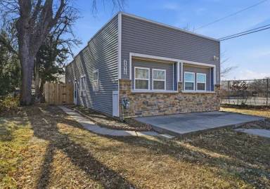 Main picture of 5075 Orchard St