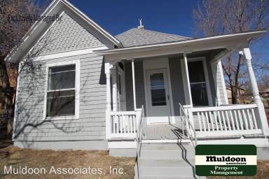 Main picture of 1421 E 9th St