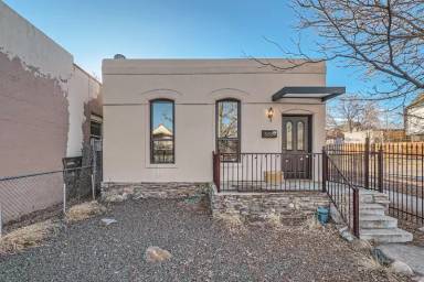 Main picture of 3559 Lipan St