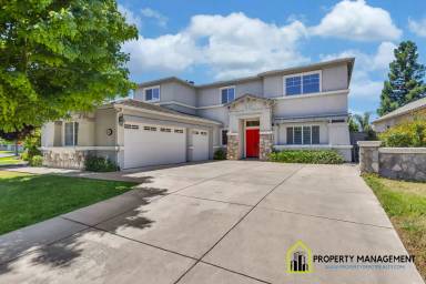 Main picture of 9809 Castelli Way