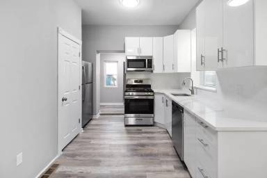 Main picture of 2332 N 25th St