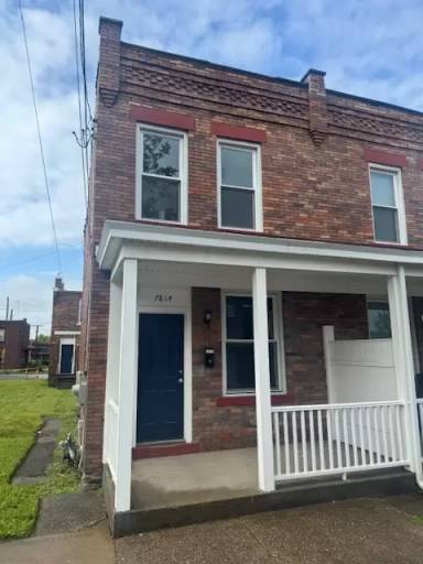 Main picture of 7814 Formosa Way