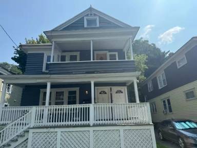 Main picture of 131 Hope Ave