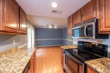 Main picture of Highgate at Sandy Springs