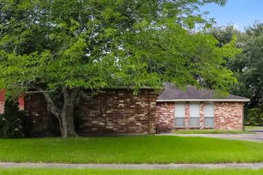 Main picture of 2010 Quail Place Dr