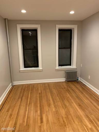 Main picture of 646 Argyle Rd Apartments
