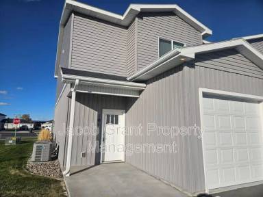 Main picture of 655 Ruby Cir
