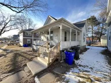 Main picture of 1706 5th Ave SE