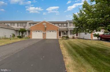 Main picture of 115 Palm Ln