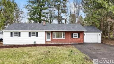 Main picture of 13 Brookside Ave W