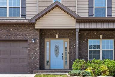 Main picture of 352 Winter Terrace Ln