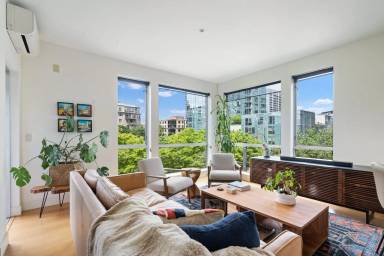 Main picture of Lexis on the Park Condos