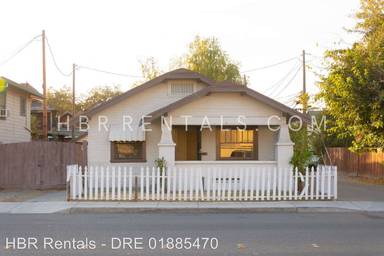 Main picture of 923 East St