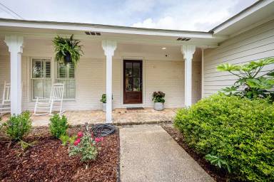 Main picture of 140 Southern Cir