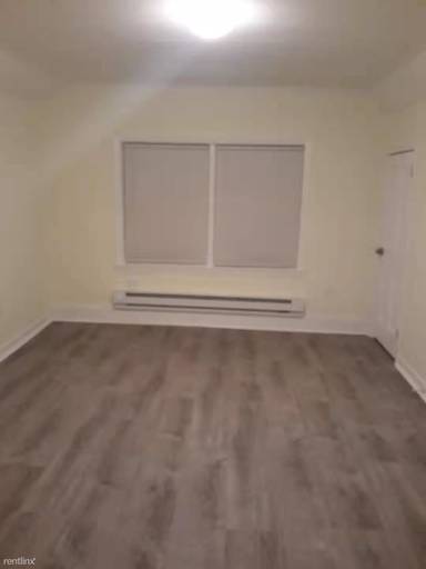 Main picture of 236 Bay 10th St
