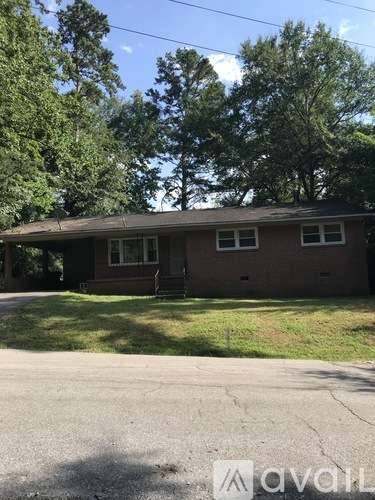 Main picture of 121 College Heights Blvd