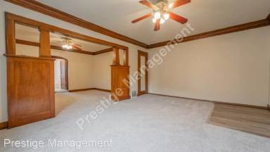 Main picture of 703 N Main St